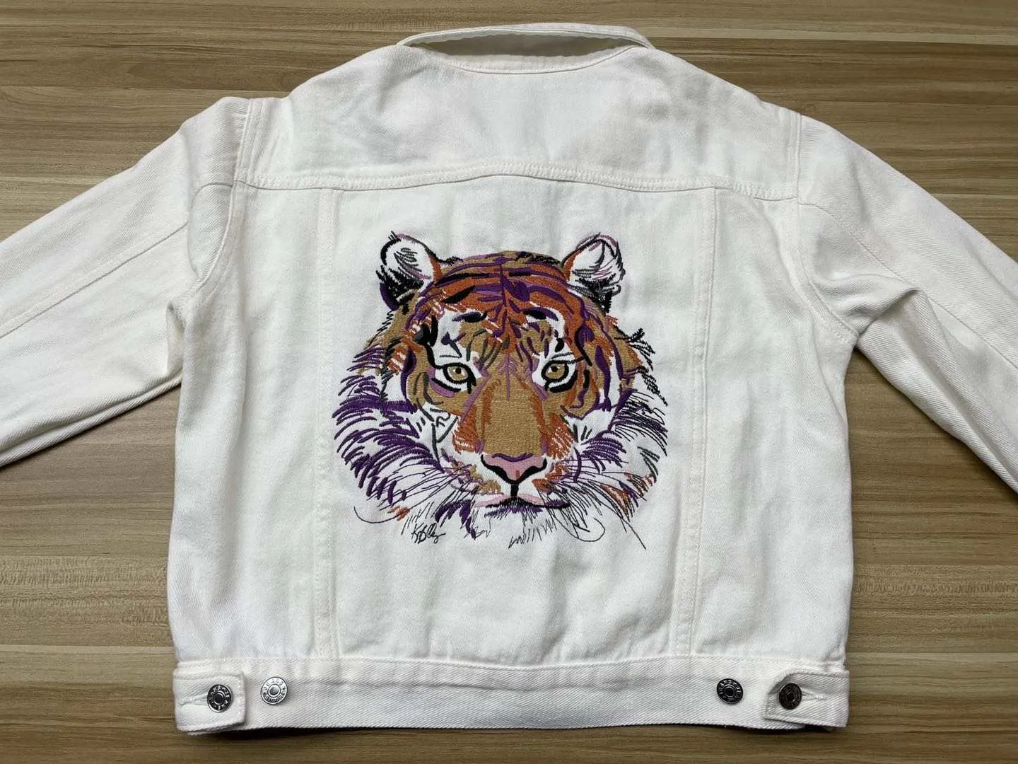 Abstract Tiger Embroidered Denim Jackets