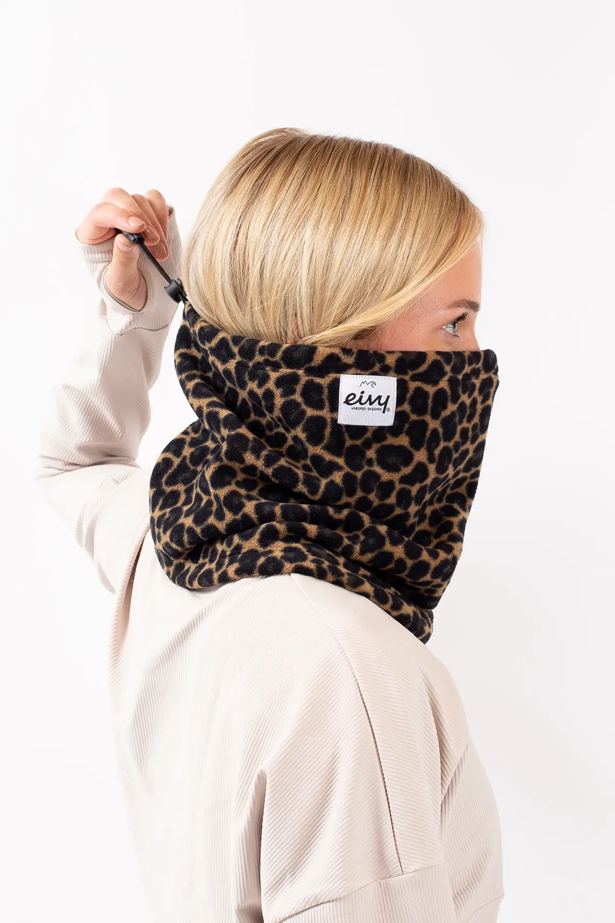 ADJUSTABLE FLEECE NECKWARMER